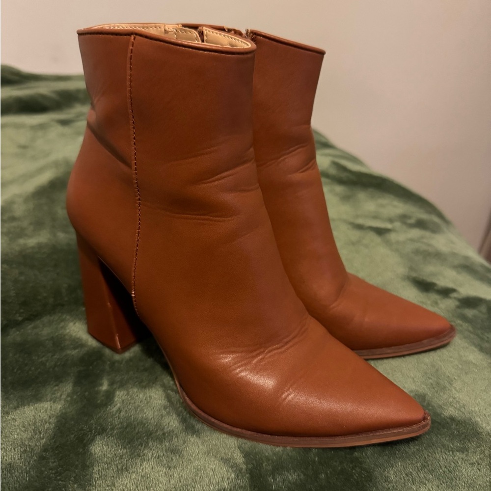 Steve Madden Tan Heeled Boots